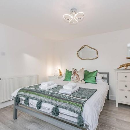 Oxford City Centre Apartment With Parking! Exterior photo