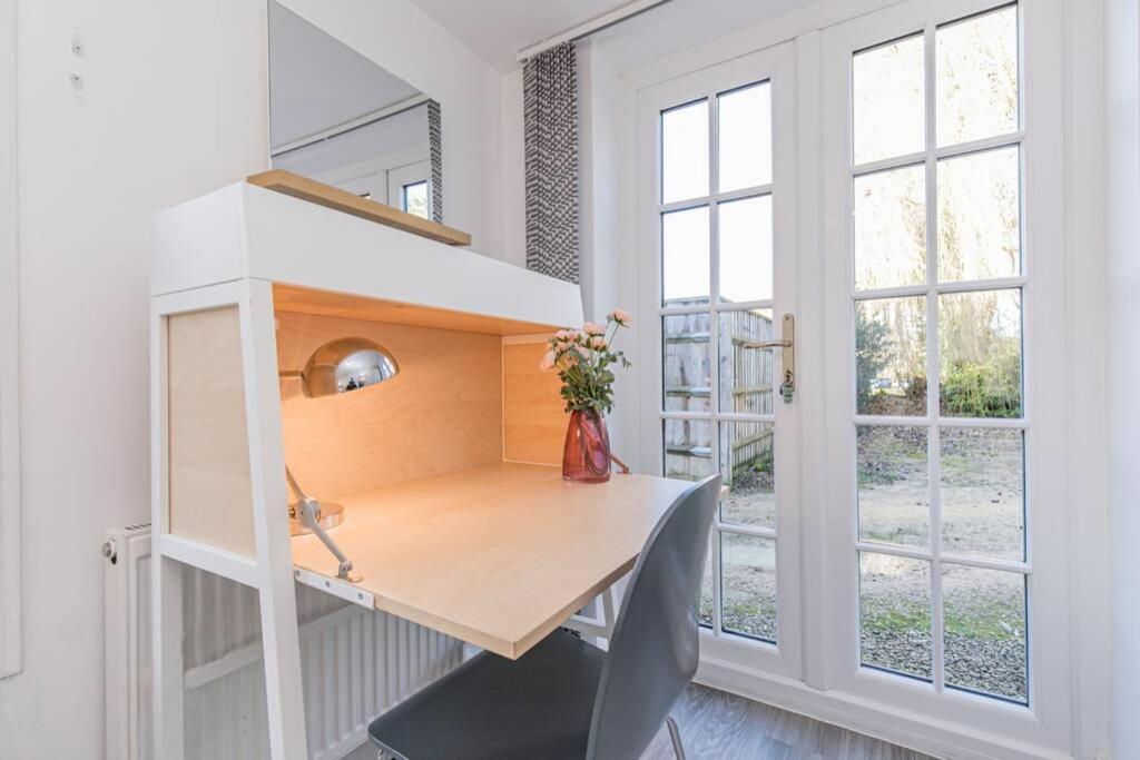 Oxford City Centre Apartment With Parking! Exterior photo