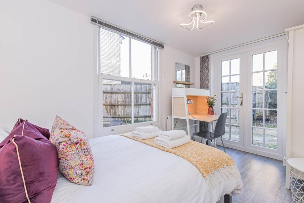 Oxford City Centre Apartment With Parking! Exterior photo